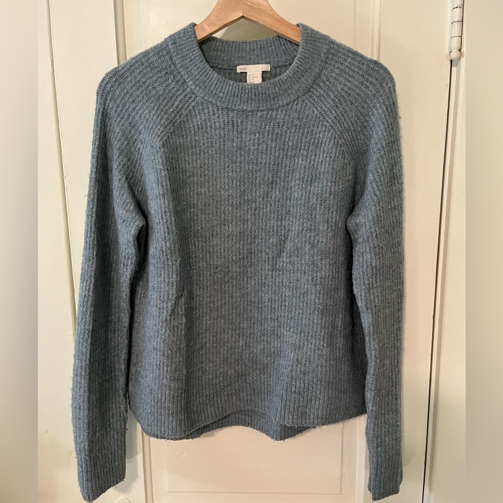 H&M Basics Ribbed Fuzzy Knit Sweater